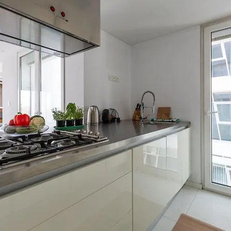 Apartment Modern Seafront *
