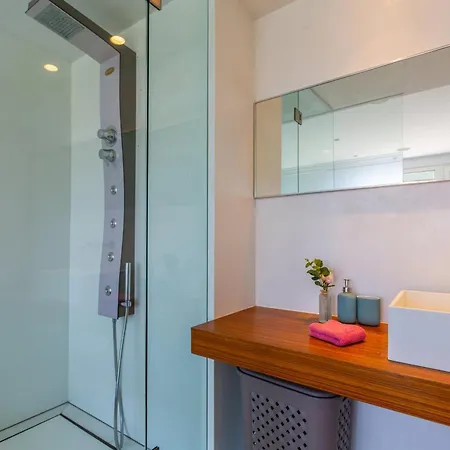 Modern Seafront 公寓 利马索尔