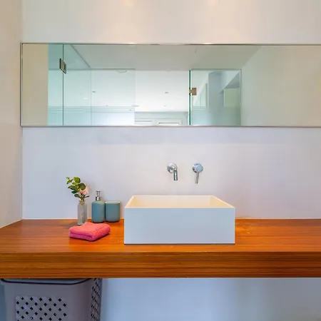 아파트 Modern Seafront *