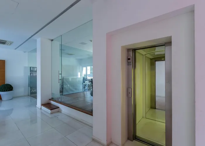 Modern Seafront Apartman *